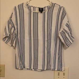 Navy/white stripe top